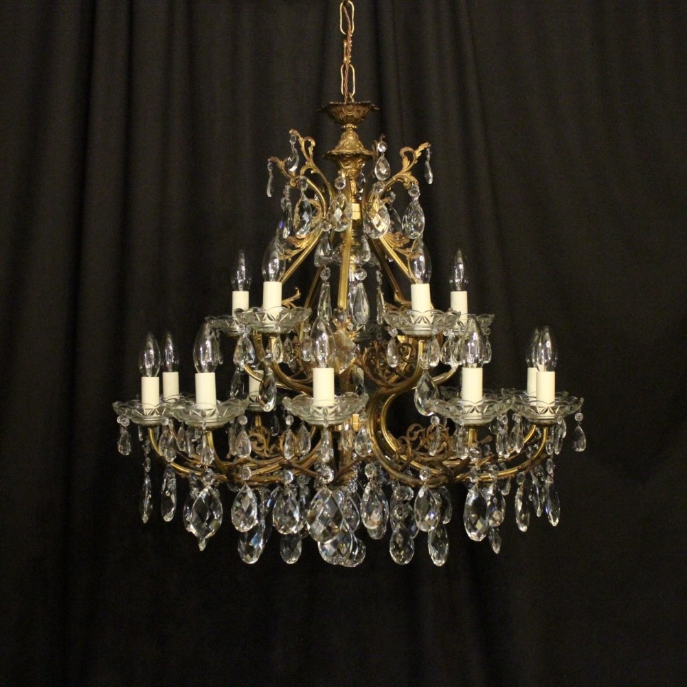 Italian Gilded 16 Light Antique Chandelier