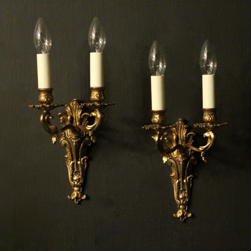 Italian Pair Of Gilded Antique Wall Lights