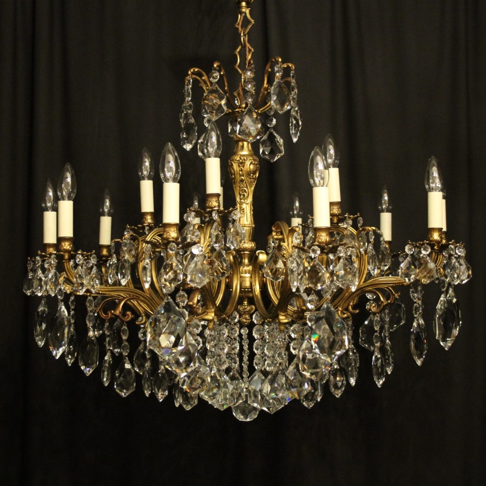 Italian Gilded 15 Light Antique Chandelier