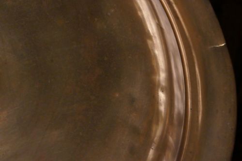A 16TH CENTURY BRONZE BOWL - ADDITIONAL PHOTO 3