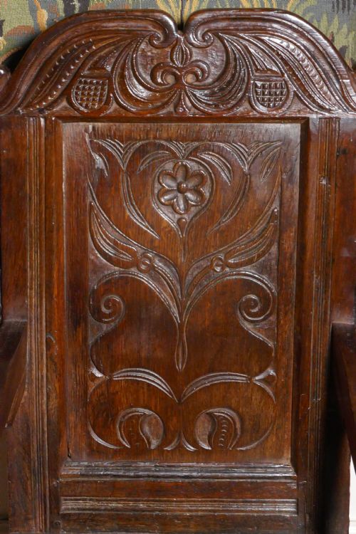 A 17TH CENTURY WAINSCOT CHAIR - ADDITIONAL PHOTO 1