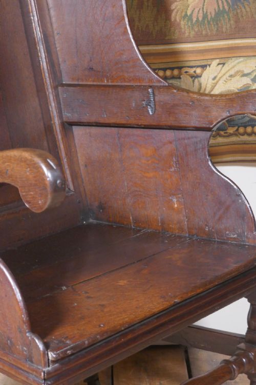 A GEORGIAN OAK WING BACK ARMCHAIR - ADDITIONAL PHOTO 2