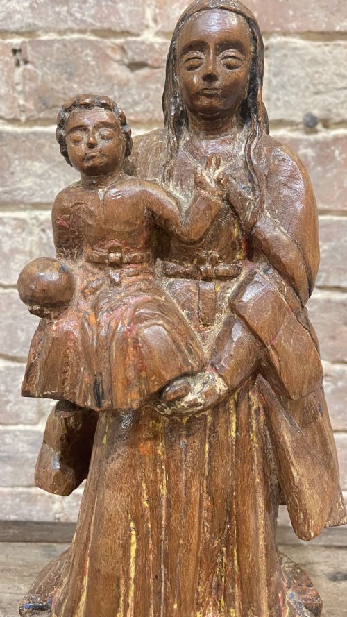 16TH CENTURY CARVED OAK MADONNA AND CHILD - ADDITIONAL PHOTO 2
