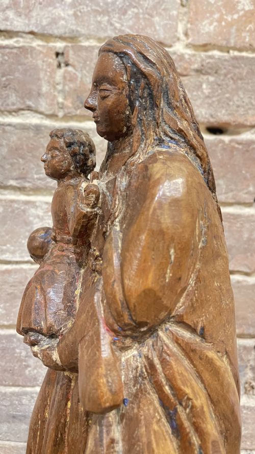 16TH CENTURY CARVED OAK MADONNA AND CHILD - ADDITIONAL PHOTO 6