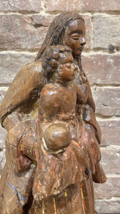 16TH CENTURY CARVED OAK MADONNA AND CHILD - ADDITIONAL PHOTO 7