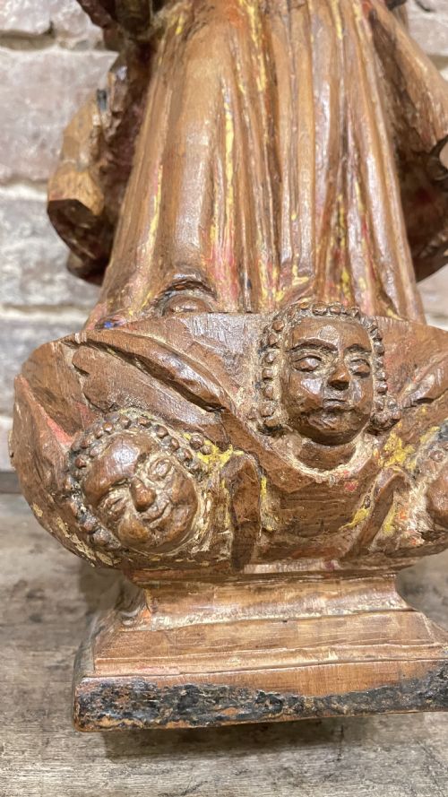 16TH CENTURY CARVED OAK MADONNA AND CHILD - ADDITIONAL PHOTO 11