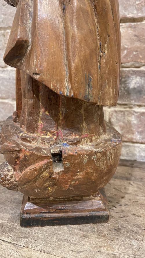 16TH CENTURY CARVED OAK MADONNA AND CHILD - ADDITIONAL PHOTO 20