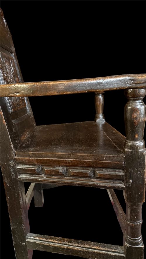 17TH CENTURY SCOTTISH WAINSCOT ARM CHAIR - ADDITIONAL PHOTO 3