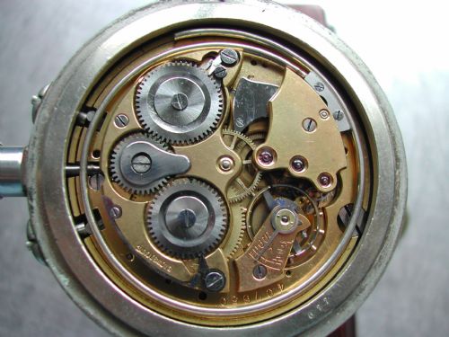 ZENITH LARGE WW1 ALARM POCKET WATCH MOUNTED ON A LAND SEA AIR BRACKET ON A MAHOGANY STAND - ADDITIONAL PHOTO 6