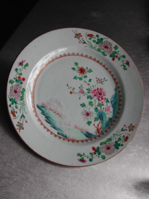 CHINESE 18TH CENTURY FAMILLE ROSE PORCELAIN PLATE DECORATED WITH THE UNUSUAL SUBJECT OF TWO SHEEP - ADDITIONAL PHOTO 7