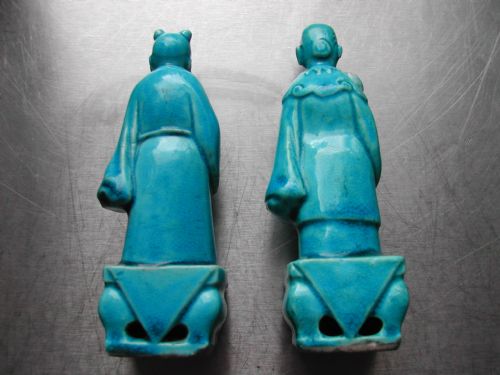 CHINESE 18TH CENTURY GROUP OF SIX TURQUOISE PORCELAIN FIGURES OF IMMORTALS - ADDITIONAL PHOTO 3