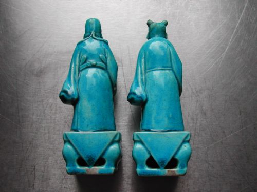 CHINESE 18TH CENTURY GROUP OF SIX TURQUOISE PORCELAIN FIGURES OF IMMORTALS - ADDITIONAL PHOTO 7