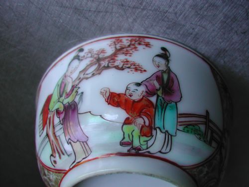 CHINESE 18TH CENTURY FAMILLE ROSE PORCELAIN TEA BOWL - ADDITIONAL PHOTO 7