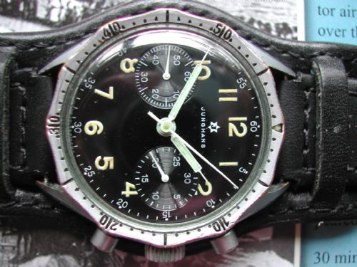 JUNGHANS TYPE 88 MILITARY ISSUE PILOTS CHRONOGRAPH CIRCA 1958 - ADDITIONAL PHOTO 1