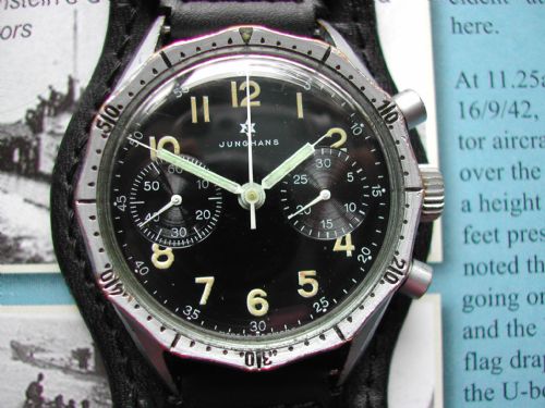 JUNGHANS TYPE 88 MILITARY ISSUE PILOTS CHRONOGRAPH CIRCA 1958 - ADDITIONAL PHOTO 2