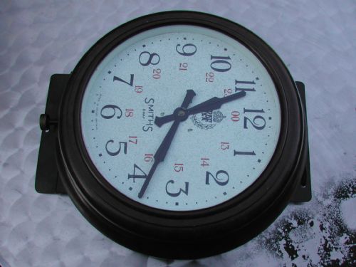 RAF BAKELITE WALL CLOCK AND MOUNTING PLATE FROM WW2 - ADDITIONAL PHOTO 1