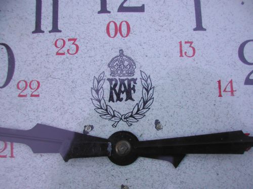 RAF BAKELITE WALL CLOCK AND MOUNTING PLATE FROM WW2 - ADDITIONAL PHOTO 3