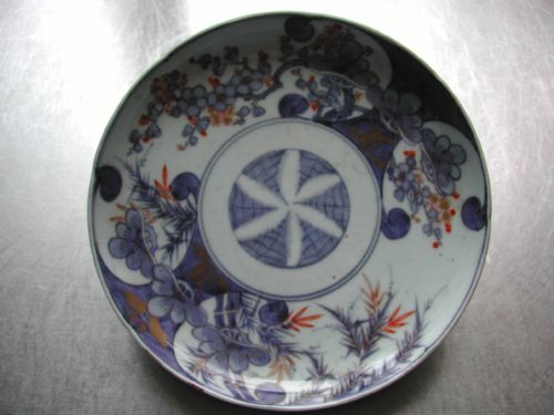 japanese early 18th century imari shallow dish circa 1730 - CATEGORY: ANTIQUE CERAMICS - DATED 1700