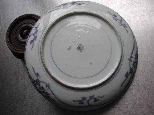 JAPANESE EARLY 18TH CENTURY IMARI SHALLOW DISH CIRCA 1730 - ADDITIONAL PHOTO 3