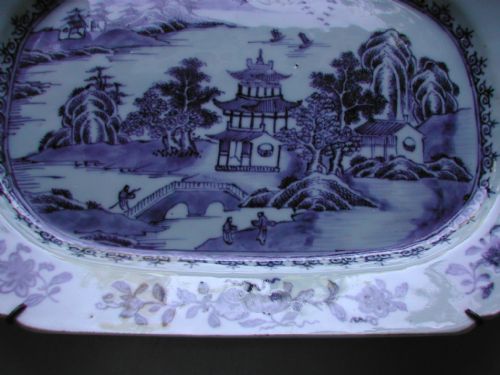 PAIR CHINESE BLUE AND WHITE EXPORT MEAT PLATES 18TH CENTURY - ADDITIONAL PHOTO 1