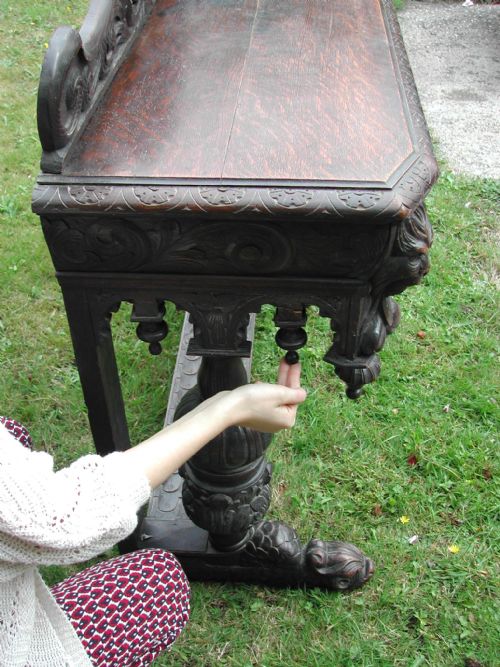 OAK GOTHIC REVIVAL HALL TABLE LATE 19TH CENTURY - ADDITIONAL PHOTO 7