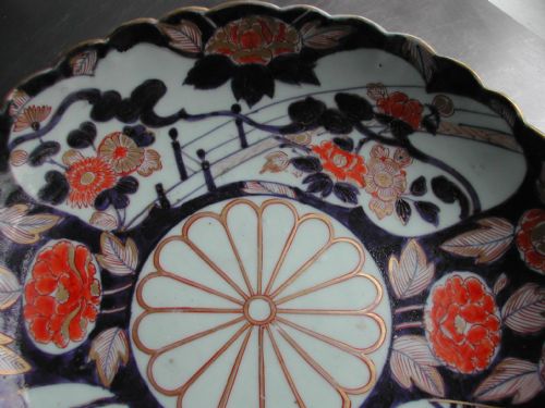 JAPANESE IMARI SHALLOW DISH 18TH CENTURY - ADDITIONAL PHOTO 2