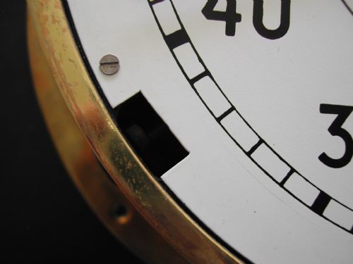 ELLIOTT BRITISH ROYAL NAVAL ISSUE WARSHIP OR AIRCRAFT CARRIER DECK CLOCK POST 1950 - ADDITIONAL PHOTO 7