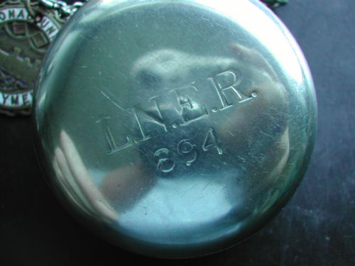 LONDON NORTH EAST REGION RAILWAY ISSUE POCKET WATCH 894 PRE 1948 - ADDITIONAL PHOTO 8