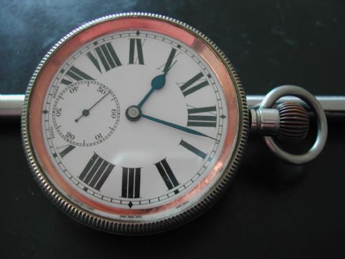 BRITISH ROYAL NAVAL ISSUE PATTERN 300 POCKET WATCH CIRCA 1939 - ADDITIONAL PHOTO 1