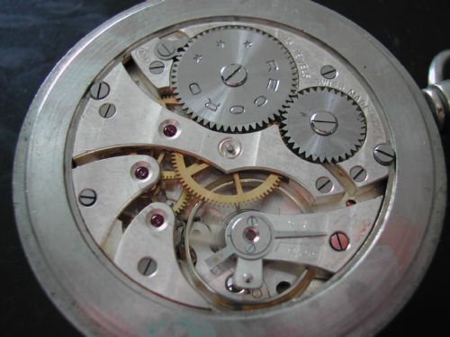LONDON NORTH EASTERN RAILWAY LNERISSUE POCKET WATCH NO 1372 PRE 1948 - ADDITIONAL PHOTO 5