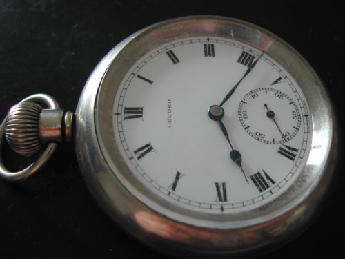 LONDON NORTH EASTERN RAILWAY LNERISSUE POCKET WATCH NO 1372 PRE 1948 - ADDITIONAL PHOTO 9