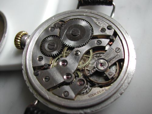 WW1 SILVER TRENCH WATCH WITH SCREW FRONT AND BACK CASE FOR EXTRA WATER PROOF PROTECTION CIRCA 1915 - ADDITIONAL PHOTO 3