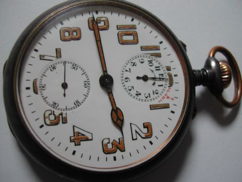 WW1 GUN METAL POCKET ALARM WATCH AS USED BY OFFICERS MADE BY ZENITH CIRCA 1914 - ADDITIONAL PHOTO 2