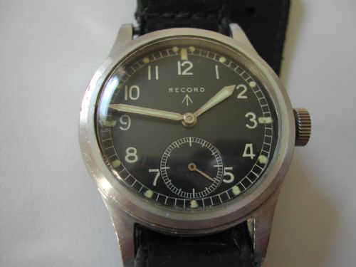 ww2 record www military issue watch circa 1945 - CATEGORY: ANTIQUE CLOCKS - DATED 1940