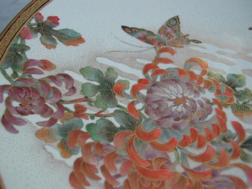 PAIR OF SATSUMA BEST QUALITY SHALLOW DISHES BY THE YASUDA COMPANY TOKYO SIGNED KIZAN MEIJI PERIOD - ADDITIONAL PHOTO 7