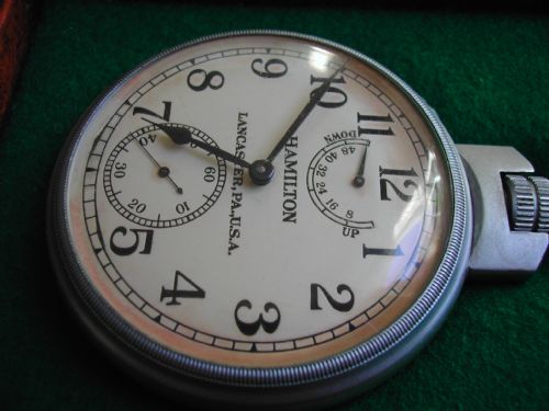 WW2 HAMILTON ADMIRALTY ISSUE CHRONOMETER GRADE HS2 DECK WATCH AND INNER AND OUTER BOX SET DATING TO 1942 - ADDITIONAL PHOTO 4