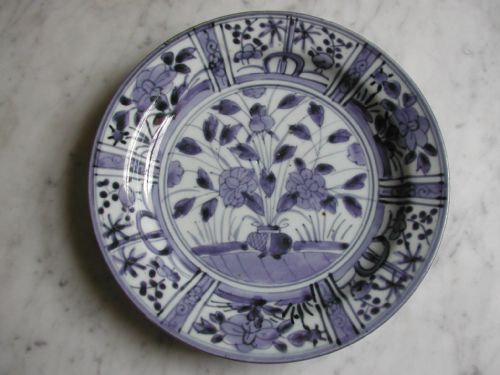 JAPANESE ARITA BLUE AND WHITE DISH SECOND HALF 17TH CENTURY - ADDITIONAL PHOTO 10