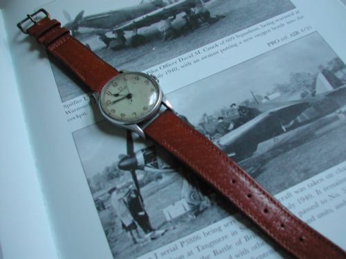 omega ww2 issue pilots watch circa 1942 - CATEGORY: ANTIQUE CLOCKS - DATED 1940
