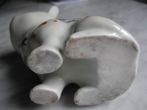 JAPANESE IMARI PORCELAIN MODEL OF A CAT 19TH CENTURY - ADDITIONAL PHOTO 3