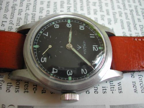 very fine ww2 lemania www military issued watch with matching numbers circa 1945 - CATEGORY: ANTIQUE CLOCKS - DATED 1940