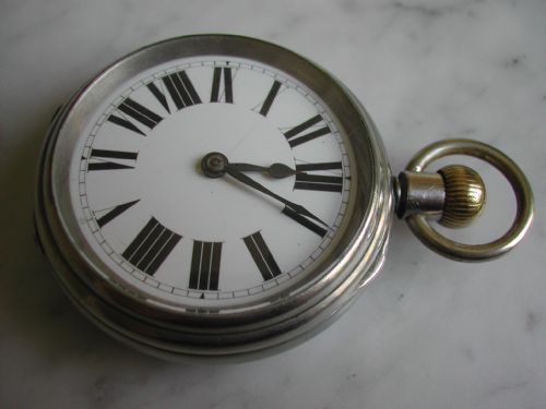 A RARE LONDON SOUTH WESTERN RAILWAY GUARDS OR STATION MASTERS POCKET WATCH BY WALTHAM PRE 1922 - ADDITIONAL PHOTO 1