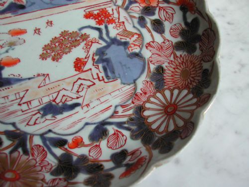 A GOOD JAPANESE IMARI PETAL SHAPE LOBBED DISH EARLY 18TH CENTURY - ADDITIONAL PHOTO 2