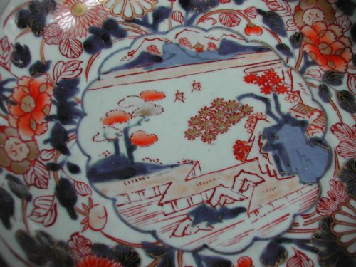 A GOOD JAPANESE IMARI PETAL SHAPE LOBBED DISH EARLY 18TH CENTURY - ADDITIONAL PHOTO 3