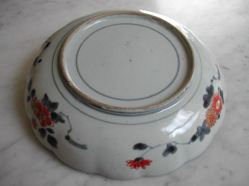 A GOOD JAPANESE IMARI PETAL SHAPE LOBBED DISH EARLY 18TH CENTURY - ADDITIONAL PHOTO 6