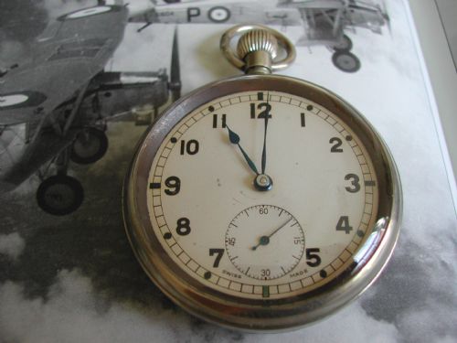 a good ww2 raf issue pocket watch by pringle dated 1941 - CATEGORY: ANTIQUE CLOCKS - DATED 1940