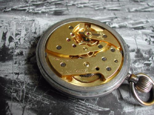 WW2 RAF ISSUED JAEGERLECOULTRE POCKET WATCH WITH ENLARGED SUBSECONDS DIAL CIRCA 1940 - ADDITIONAL PHOTO 6