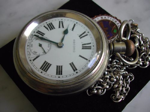 GWR GREAT WESTERN RAILWAY STATION MASTER OR GUARDS POCKET WATCH BY RECORD AND SILVER CHAIN PRE 1948 - ADDITIONAL PHOTO 1