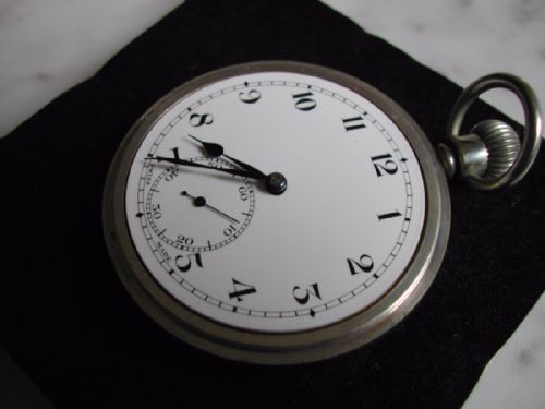 WW1 BRITISH ROYAL NAVAL ISSUE POCKET WATCH NO 4077 CIRCA 1916 - ADDITIONAL PHOTO 2