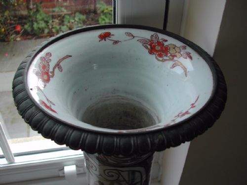 A JAPANESE LARGE IMARI ORMOLU MOUNTED TRUMPET VASE 18TH CENTRY - ADDITIONAL PHOTO 6