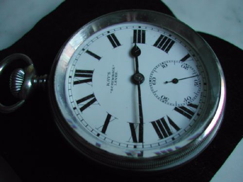 KAYS SCREWBACK LEVER POCKET WATCH WITH RAILWAY STYLE DIAL CIRCA 1920 - ADDITIONAL PHOTO 1